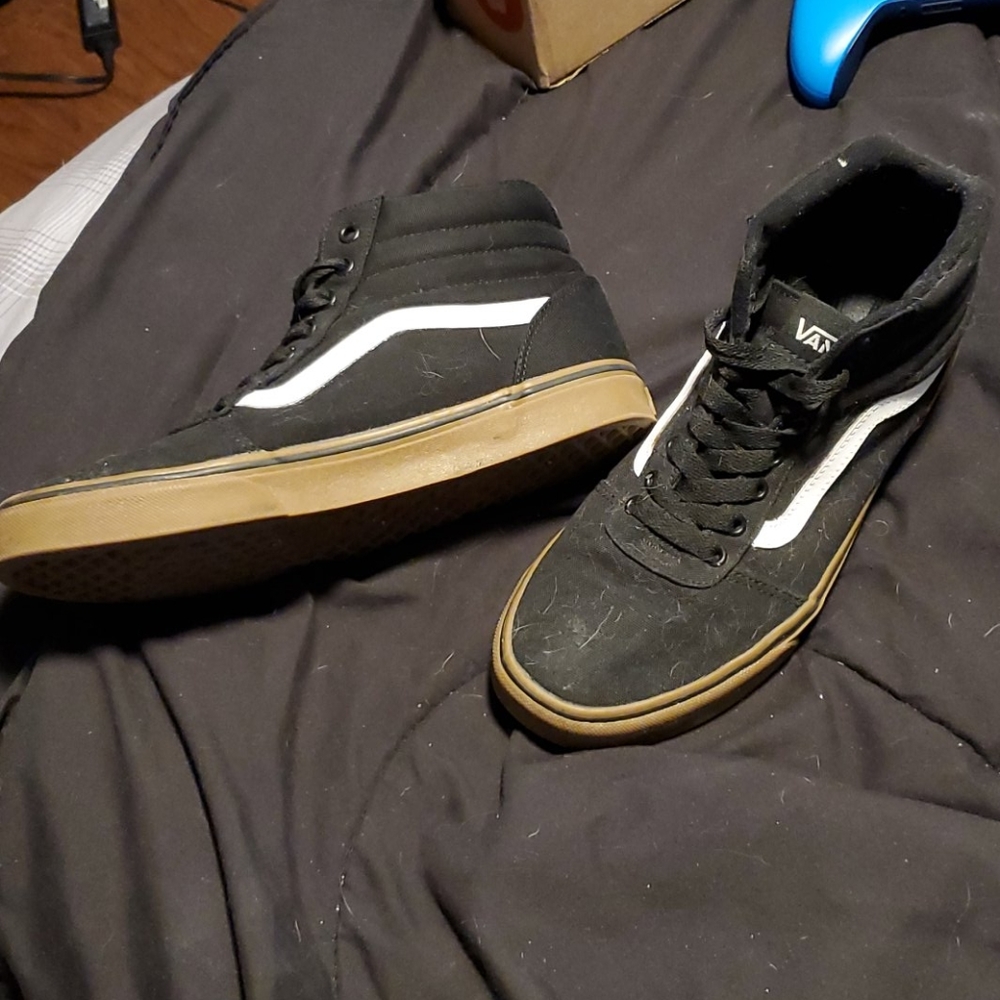 Black Hi-top Vans w/ gum sole